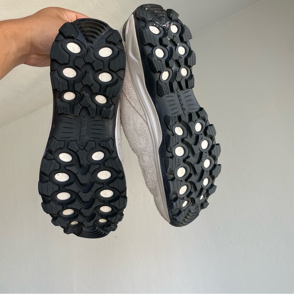 Merrell MocToe Slip-On Fuzzy Suede Shoes Black/White Size Men’s 9.5 - Picture 5 of 7